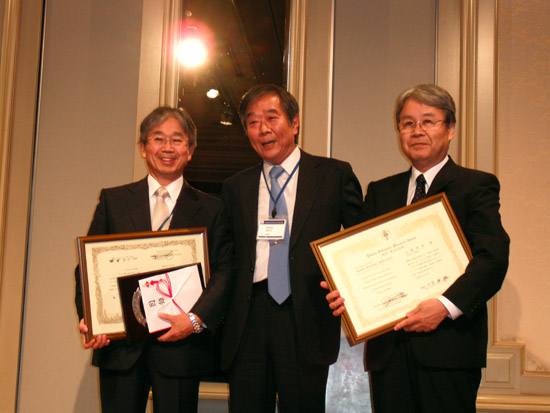 Honorary award for Dr. Takamori